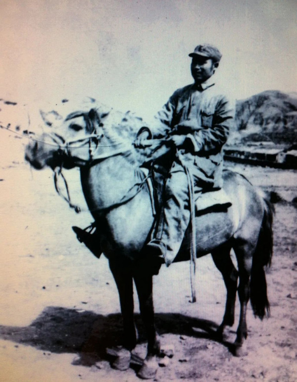 王近山之女王媛媛：我的司令爸爸和司机爸爸