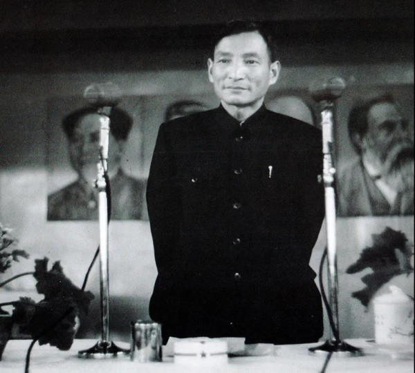 第二套人民币,陈云为何明确主张不与黄金挂钩