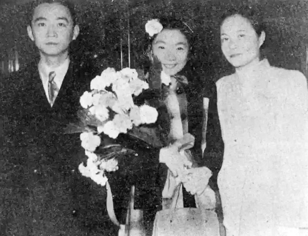三个汉奸之子，碰杯祝酒的祝词是“打倒日本帝国主义”