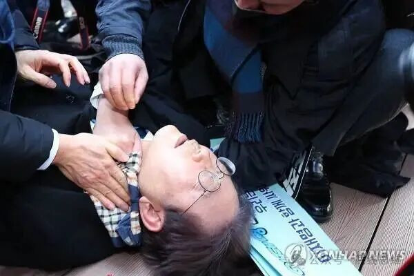 韩国政坛，堪称一本《死亡笔记》