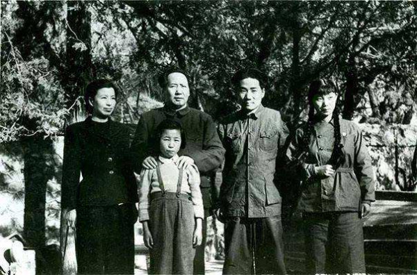 汪建新：从诗词感悟毛泽东的伟人家风