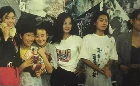 赵薇,一再从高点直线坠落,终于粉身碎骨