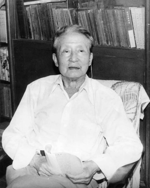 三位党外科学家与毛主席“西湖夜谈”不禁感慨：只有在共产党的领导下，中国才有条件走科教救国的道路