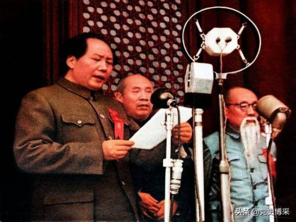 重温毛泽东《丢掉幻想,准备斗争》一文