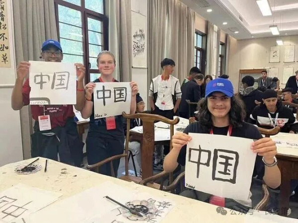 陈先义：语言是我们必须争夺的文化上甘岭