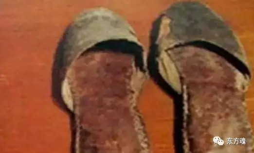 尼克松临走前，为何对毛主席深鞠一躬？