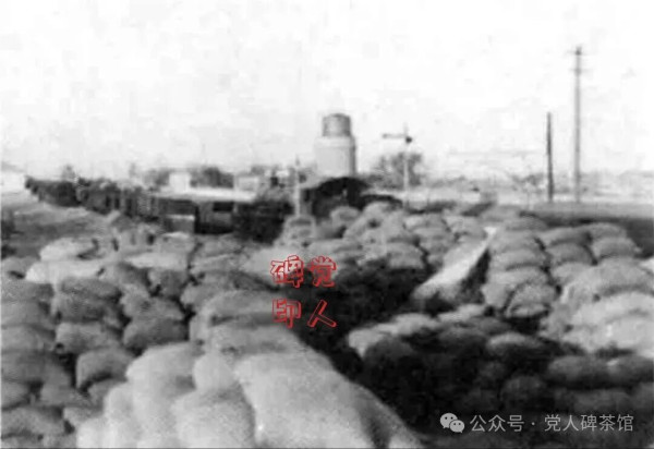 淮海战役中，为啥群众跟我们走，不跟他们走？