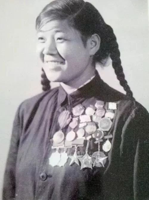 全国著名劳模张士珍去世,曾七受毛主席接见