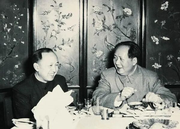 “三钱”的1956：钱学森、钱伟长、钱三强最是春风得意时