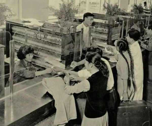 珍贵影像！这里第一张火车票被毛主席买走