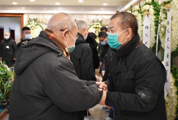 毛主席的警卫员李文福同志遗体告别仪式在北京八宝山革命公墓举行