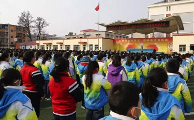 河北保定:“五老”宣讲红色历史 莲池区上好开学第一课
