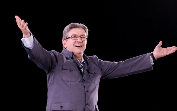 一个爱穿中山装的法国“倔老头”说出了整个欧洲政坛不敢说的真话