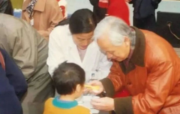 “糖丸之父”顾方舟不顾危险拿儿子试药，临终称“一生做了一件事，值得！”