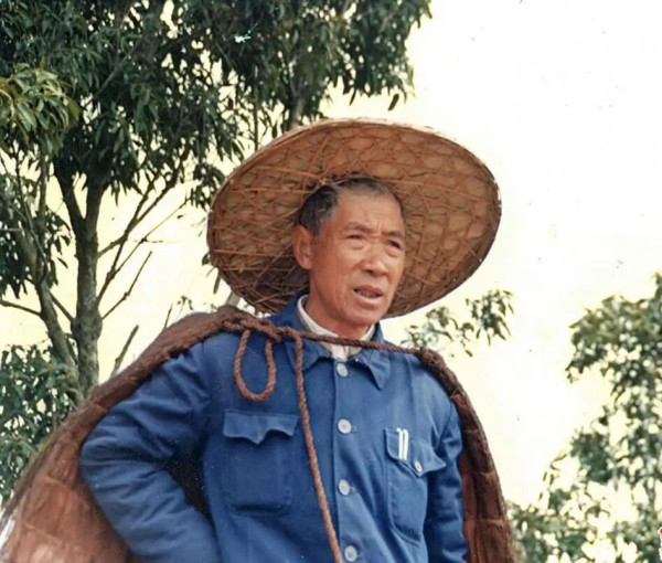 这些带有泥土气息的称呼，是群众对干部的肯定和敬意