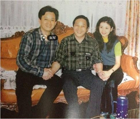赵薇,一再从高点直线坠落,终于粉身碎骨