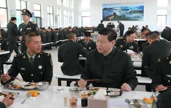 习近平：“我是人民的勤务员”
