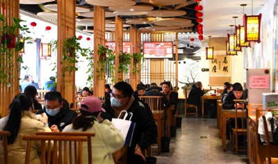 这里推集中隔离,为什么全民点赞?