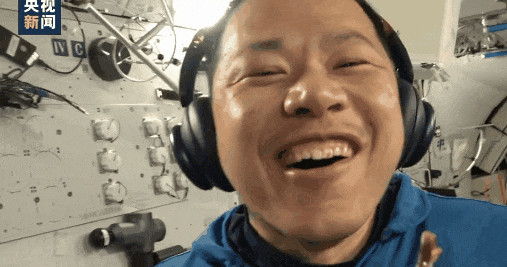 太空里的“厨房辩论”