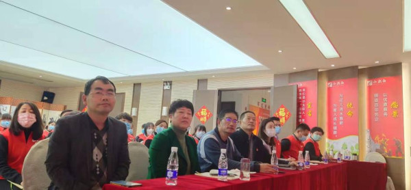 中国红色文化研究会老山精神专业委员会红色文化公益宣讲进企业受欢迎