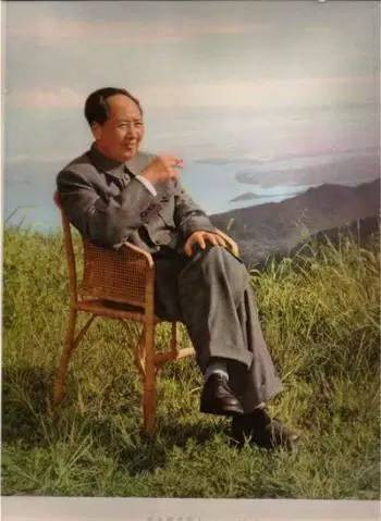 长征，毛主席亲自创作的巨幅画卷