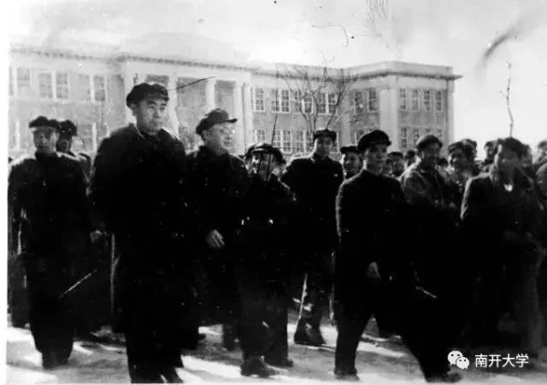 1919年，周恩来痛斥母校南开“接近卖国贼”