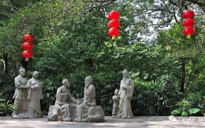 毛泽东的伟大情感:把医疗卫生工作的重点放到农村去