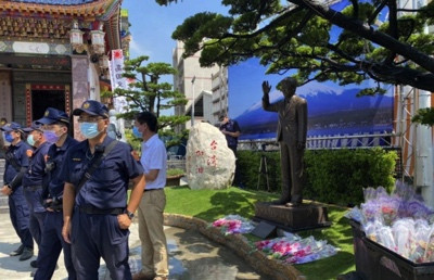 台湾高雄立安倍晋三铜像,洪秀柱怒斥:日本人是我们阿公吗?