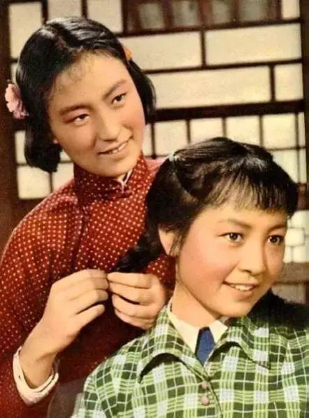 毛主席时代的美女:青春质朴健康