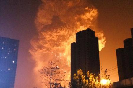 铁索寒：天津爆炸，新自由主义欠下又一笔血债