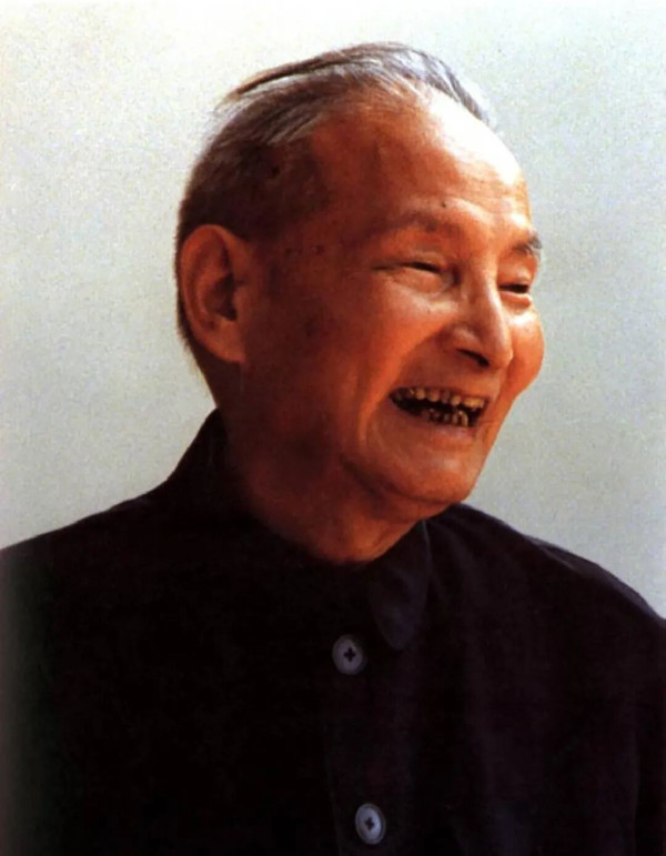 新中国首个春节，陈云为何提倡不拜年