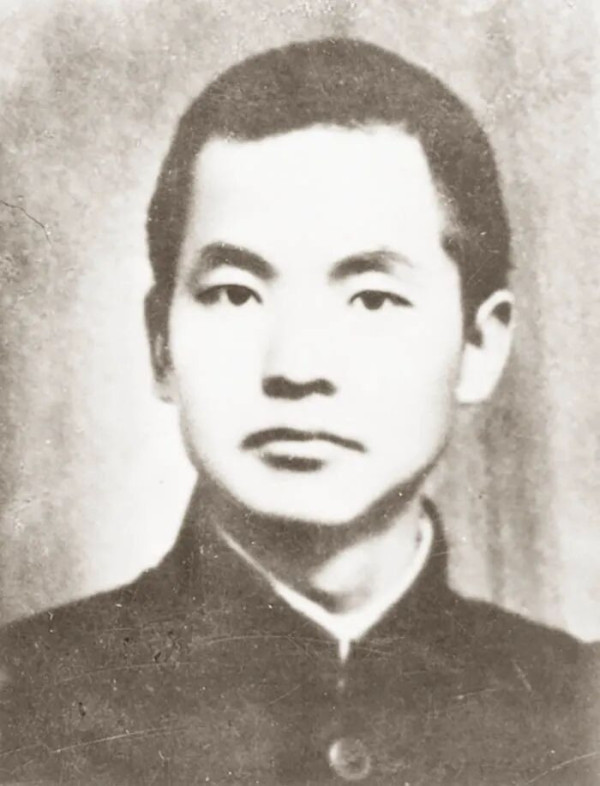 邓中夏:中国共产主义运动先驱,与中共一大失之交臂