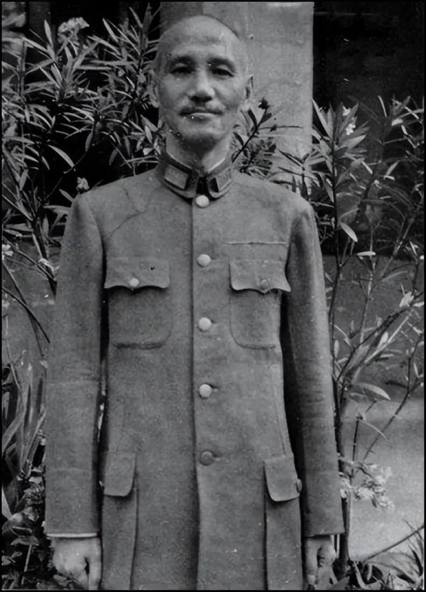 李宗仁对蒋介石的几个评价太精准，张学良百分百赞同