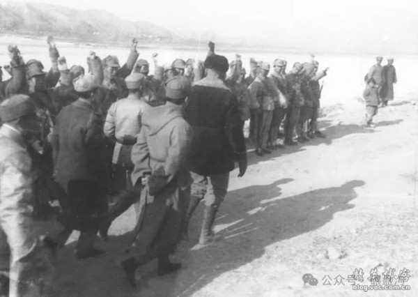 第一位到访延安并让八路军游击战术闻名于世的美国军官
