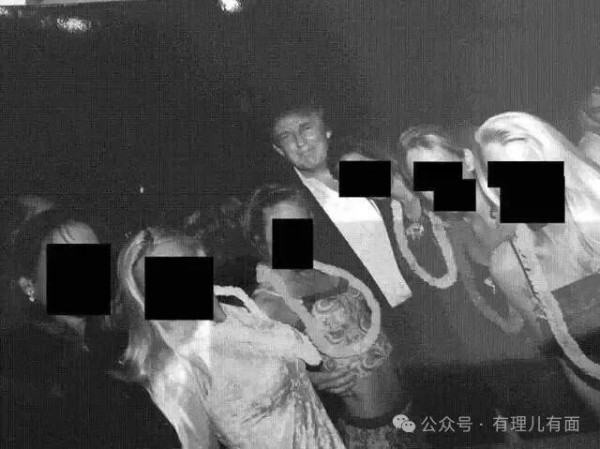 美国两党国会议员集体爆雷，“民主灯塔”要崩？
