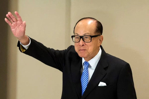 一次逮捕十人,李嘉诚栽了!