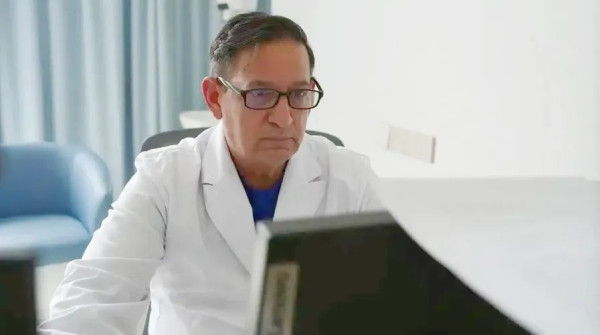 古巴眼科医生伊西德罗：爱上中国的“光明使者”