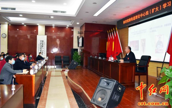 陶克少将讲述雷锋故事形象生动感人肺腑令人难忘