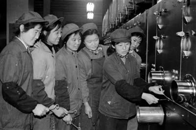 新中国外汇史：当年是如何顶住禁运和制裁的？