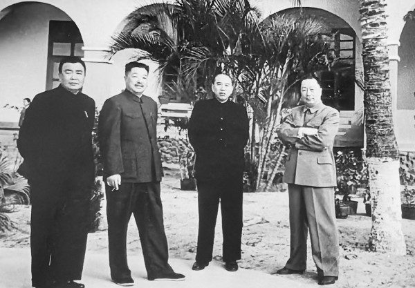 李慎明：王震晚年重视党史、国史、军史工作琐忆