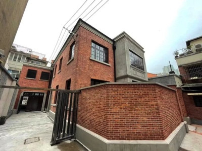 华尔街红色特工舒自清
