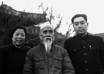周总理的至孝情怀
