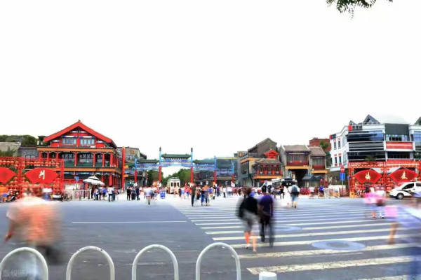 老外回国后破防，中国日常已是西方奢望，发达国家变落后洼地