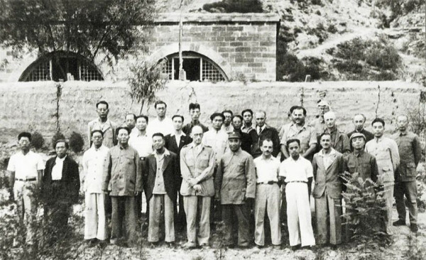 外国记者著述中的毛主席，蒋介石没法比