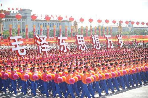 司马南:隆礼阅兵,为什么老百姓心潮激荡?