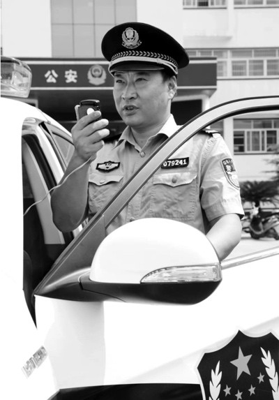 《狂飙》安欣原型:缉毒警现实经历比电视剧更惊心动魄