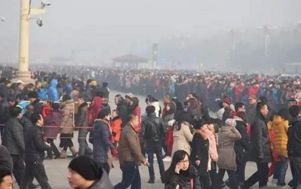 如此拙劣反毛拥蒋小丑竟是凯迪资深写手，十年发帖千余篇