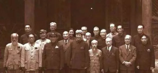 有13名战犯不能特赦，毛主席的批示出人意料！