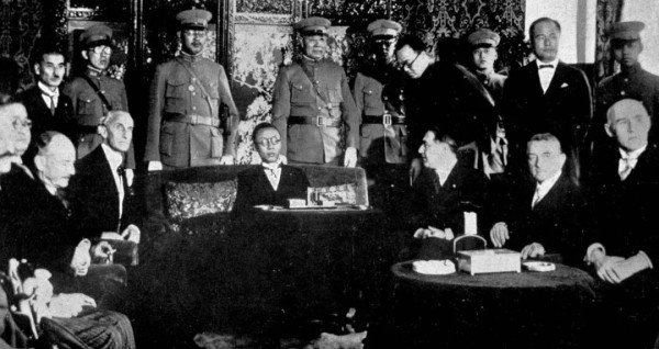 历史不会原谅挑衅者，更不会辜负守护人
