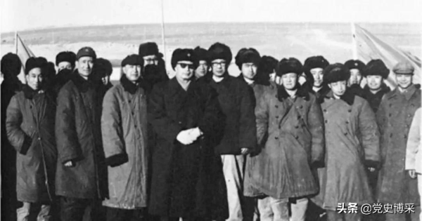 胡新民:共和国最困难时期为何能屡创“两弹一星”等佳绩